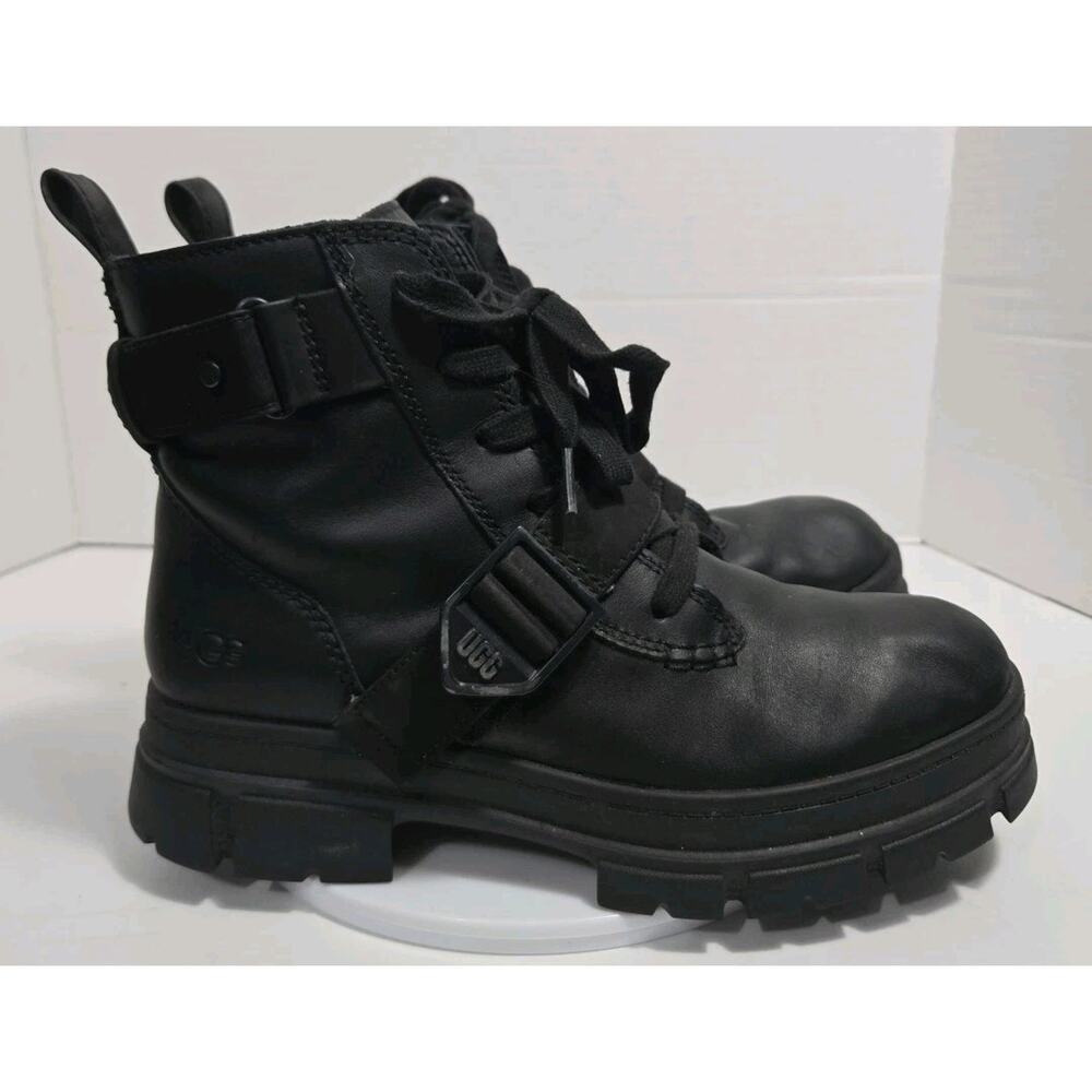 UGG Women’s Ashton Black Leather Lace Up Platform Combat Boots Size 10